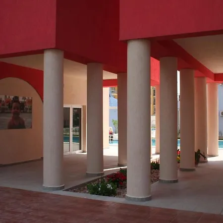 Hotel Rose Garden 4*